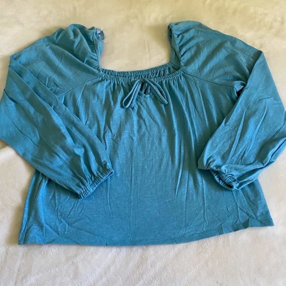 Blue ruched long sleeve tee